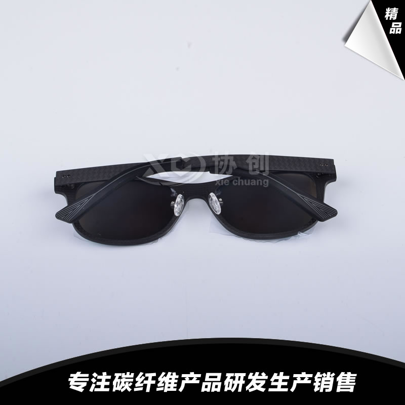 碳纖維復(fù)合材料真的擁有極強的抗腐蝕性嗎？